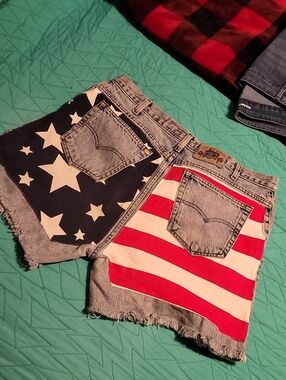 *Vintage ☆ Levi Strauss & Co. ☆ Patriotic Denim Shorts